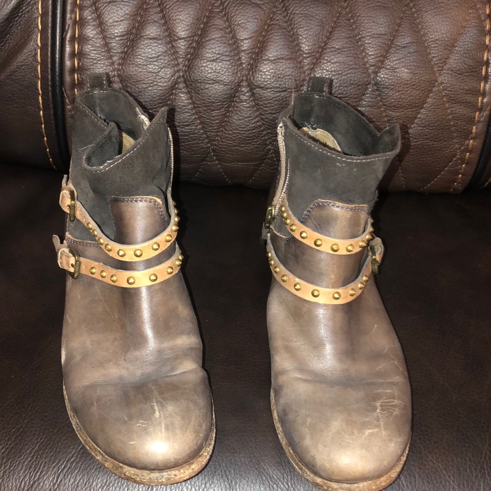 Brown Booties - Picture 2 of 3
